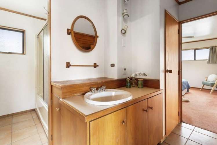 16a Pah Road Onerahi_11