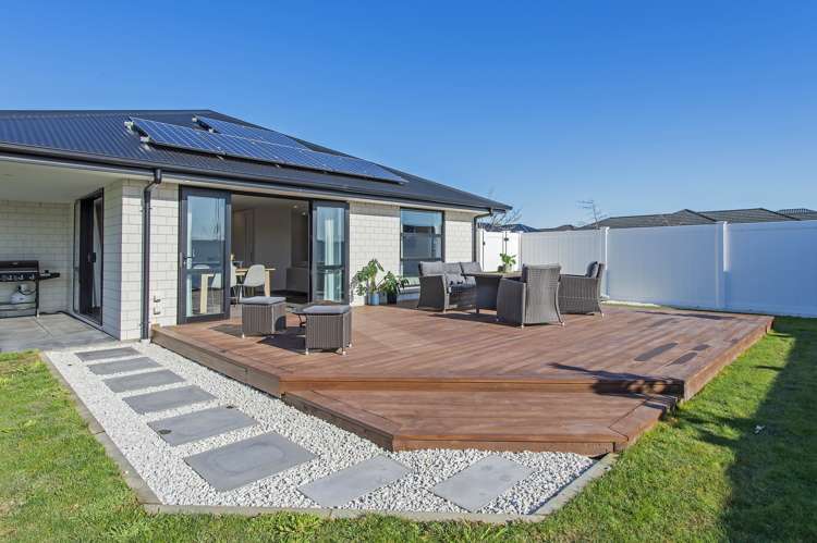 32 Temple Avenue Lincoln_15