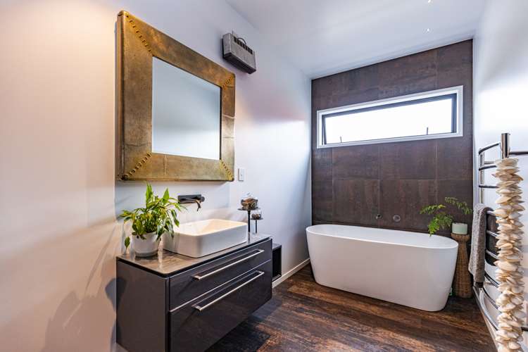 944 Ruatangata Road Whangaehu_7