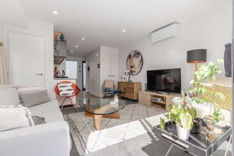 11/24 Percy Street Phillipstown_4