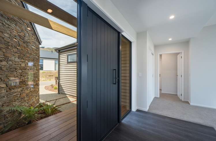 7 Hill Tops Way Stoke_25