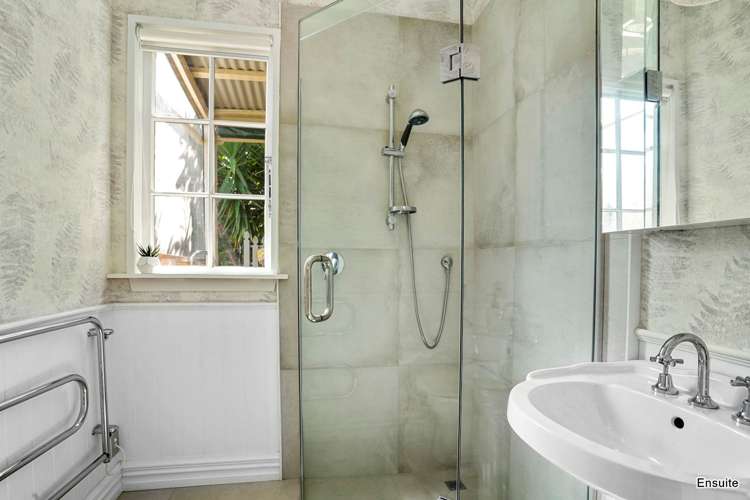 146 Attwood Road Paremoremo_13