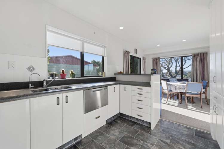 22B Greerton  Road Gate Pa_9