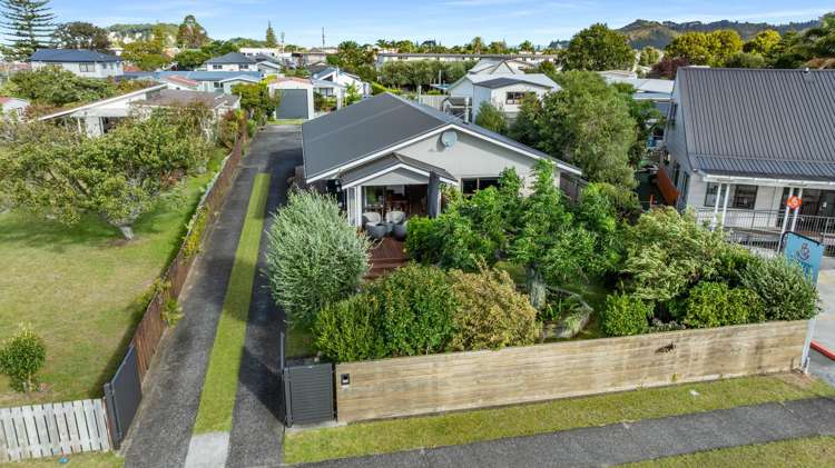 102 Mark Street Whangamatā_46