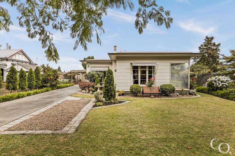 904 Frederick Street West_0