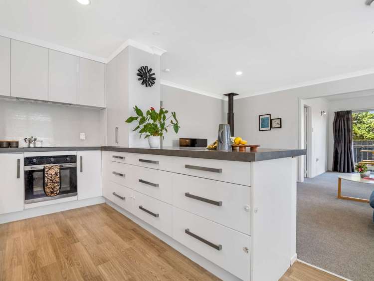 4a Crombie Street Bellevue_20