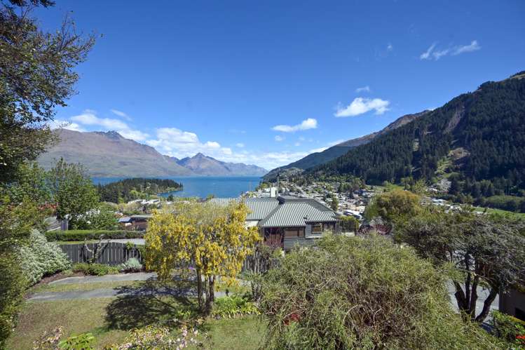 21 Malaghan Street Queenstown_20