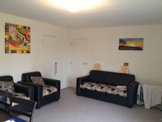 2/19 Latham Avenue Pakuranga_3