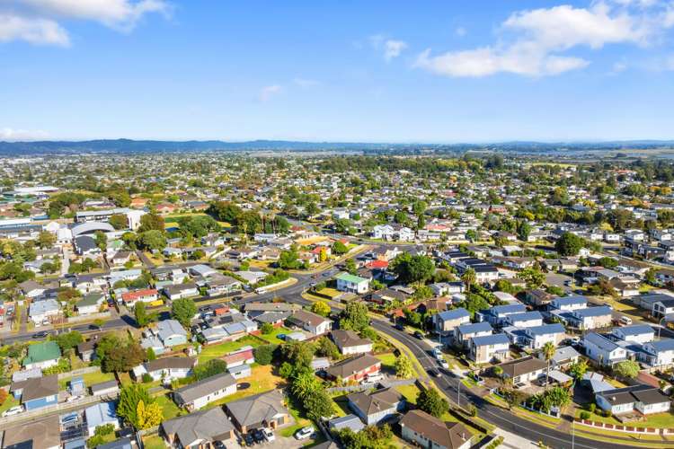 64 Sunlands Drive Manurewa_34