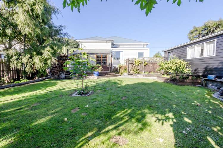 195 Fitzherbert Street Hokitika_23
