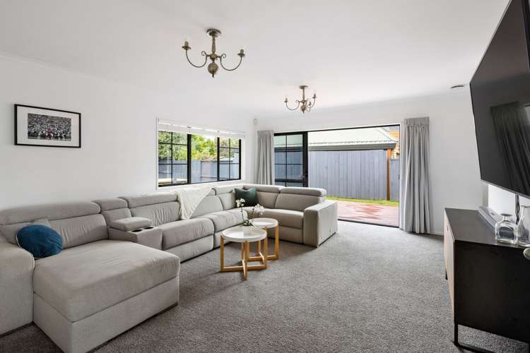 34 Keswick Crescent Huntington_11