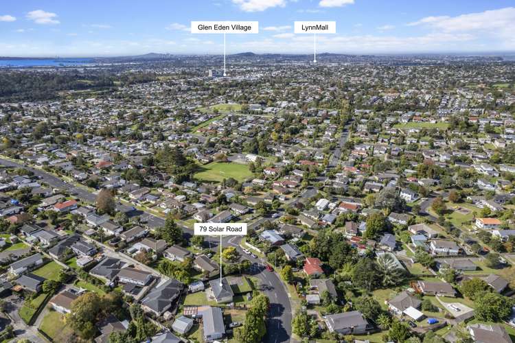 79 Solar Road Glen Eden_14