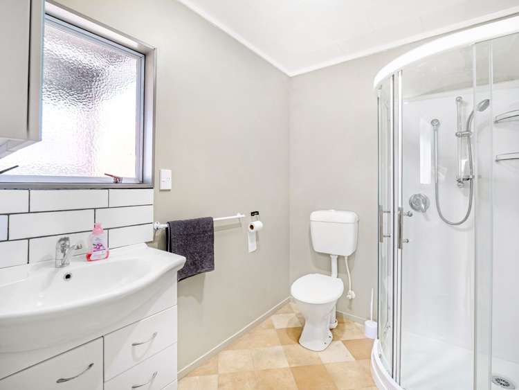 10 Taonui Street Waitarere Beach_15