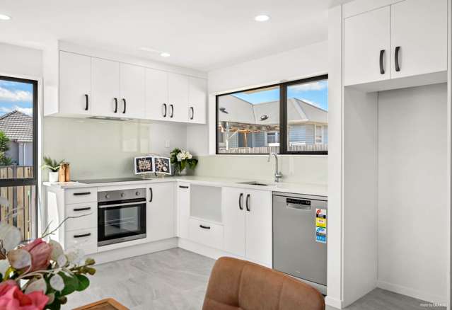 2/107 Porchester Road Papakura_1