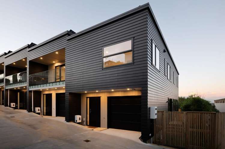 9/143 Clarence Street_0