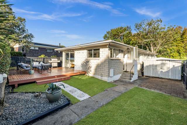 Single Level- Brick & Tile Home