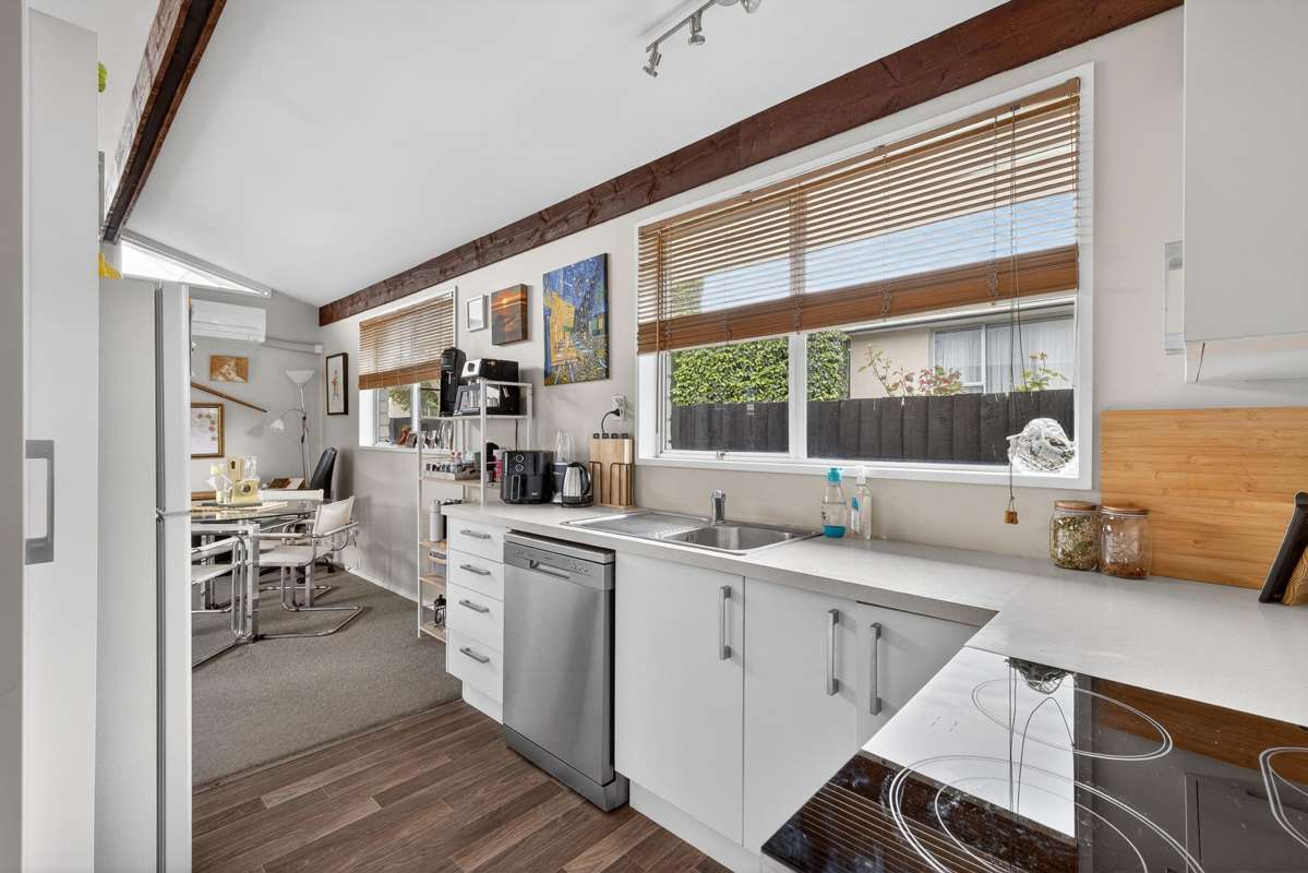 2/15 Sandra Street_4