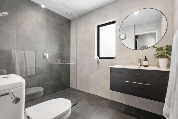 18 John Fair Drive Wainui_9