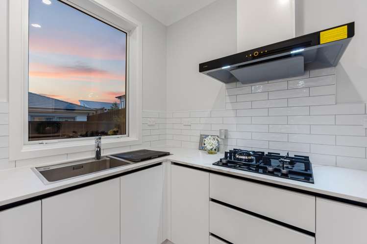 40 Tipu Crescent Milldale_5