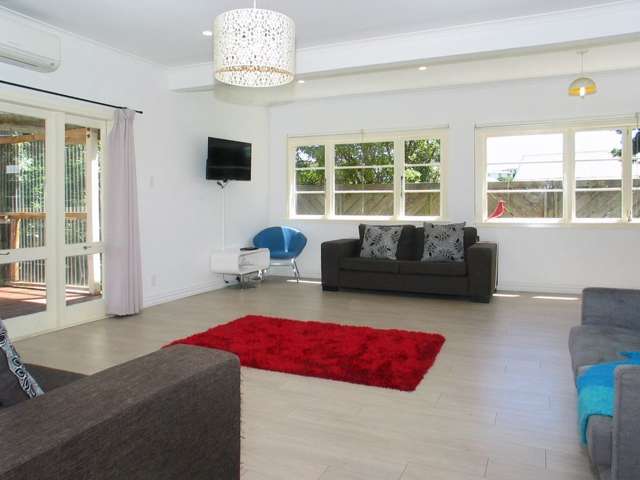 10 Richard Street Titahi Bay_4