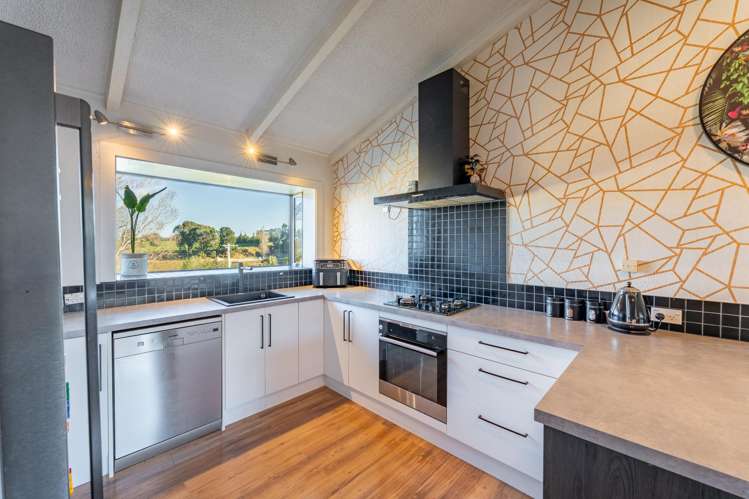 44 Barnes Street Glenwood_1