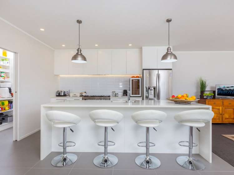 12 Laly Haddon Place Matakana_5