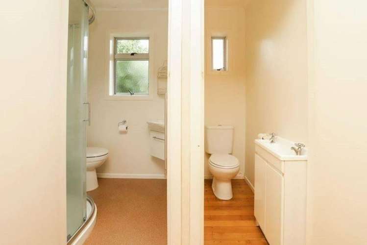 11 Southsea Crescent Silverdale_12