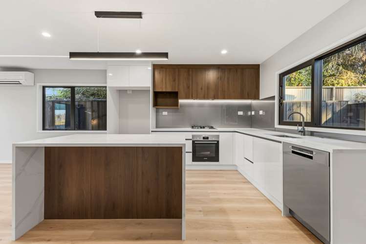 3/10 Graham Road Conifer Grove_4