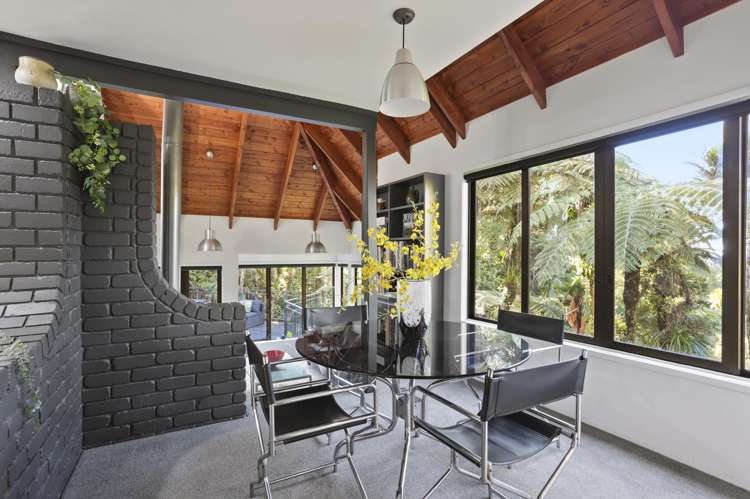 246 Scenic Drive Titirangi_13