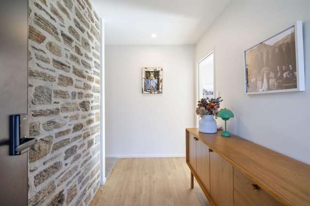 6 Lincoln Road Jacks Point_2