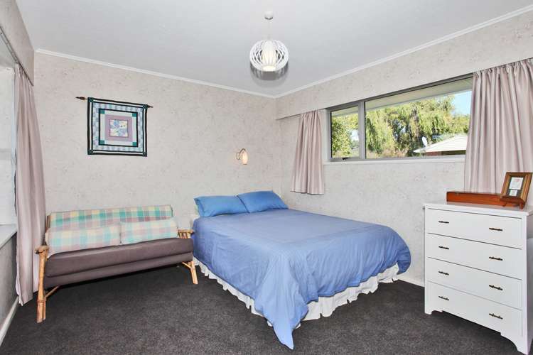 2/18 Pahau Place Cracroft_5