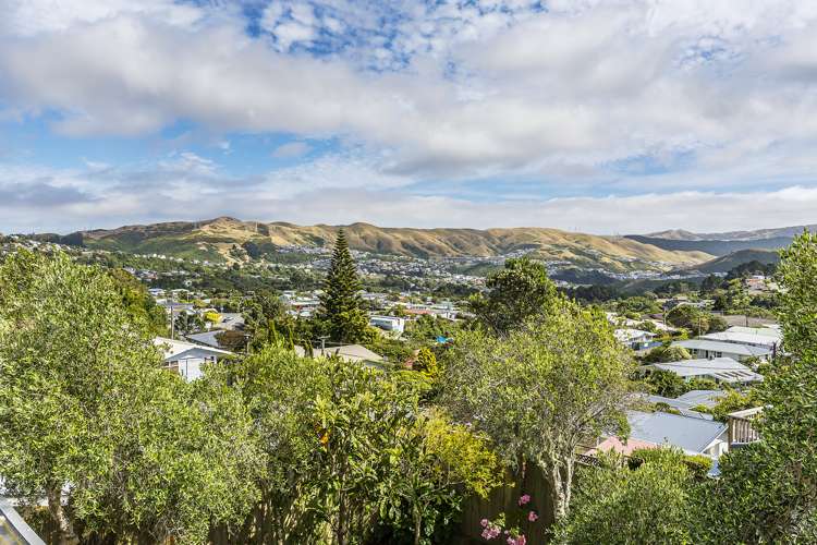 5 Beverley Grove Paparangi_7