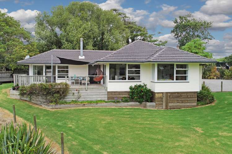 16 Kaiwaka Road Waiuku_0
