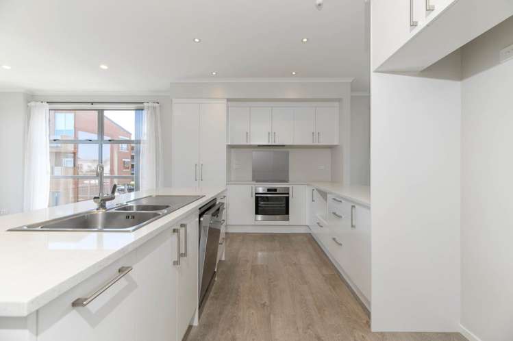 154 Hobsonville Point Road Hobsonville_12