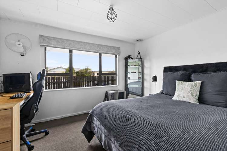 16 Lanark Crescent Tamatea_11