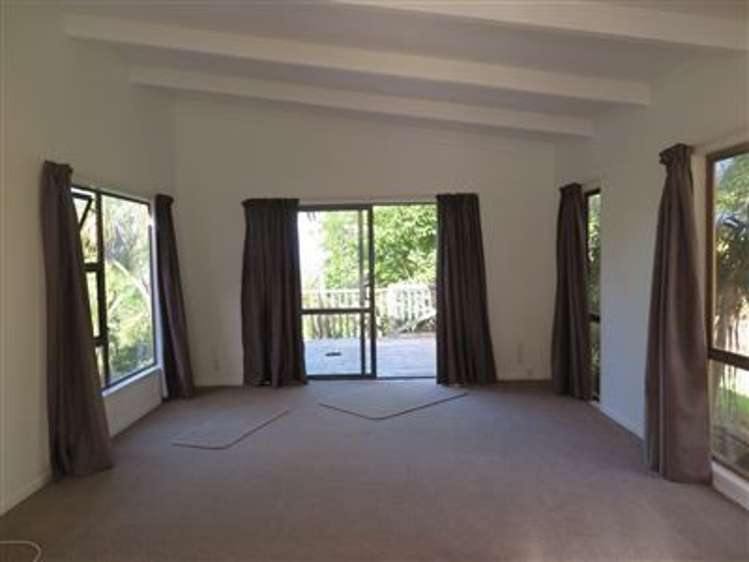 31 Elliston Crescent Stanmore Bay_2