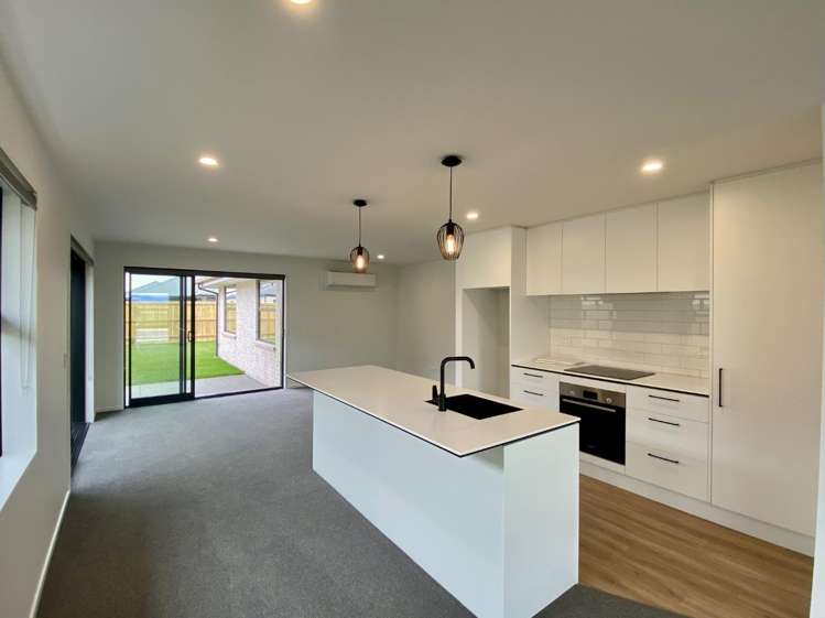 66 Crossley Avenue 500171_3