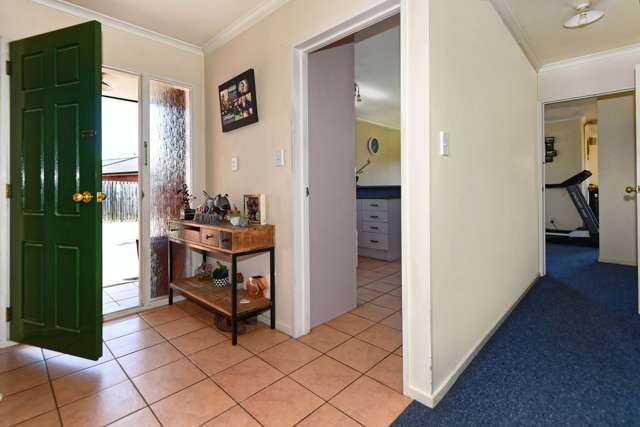 11 Devon Crescent Darfield_3