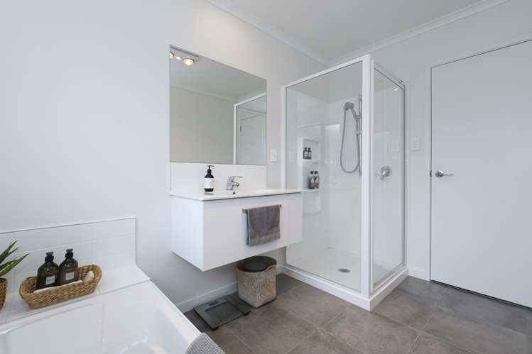 2 Shea Lane Pyes Pa_20