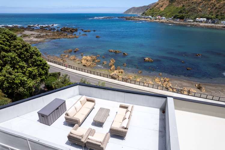 12 Owhiro Bay Parade Owhiro Bay_2