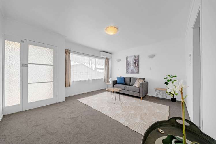 75 Glen Avenue_5