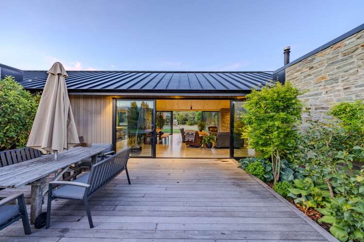 3 Hikuwai Drive Albert Town_2