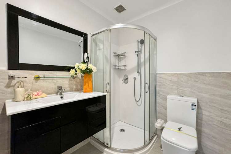 54 Winstone Road Mount Roskill_16