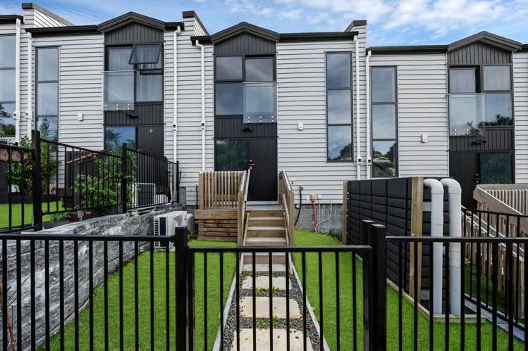 54E Parker Avenue_0