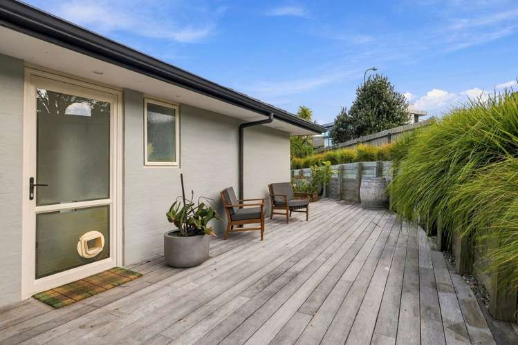 33 Lax Crescent Leigh_51