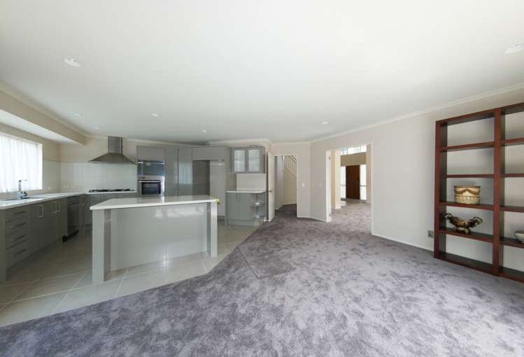 8 Powercourt Drive Flat Bush_5