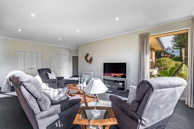 16 Raeburn Avenue Otatara_5