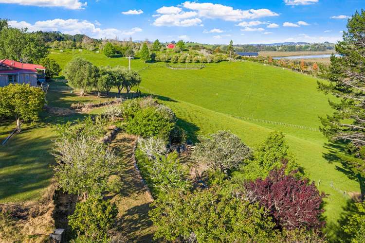 321 Hepburn Creek Road Warkworth_21