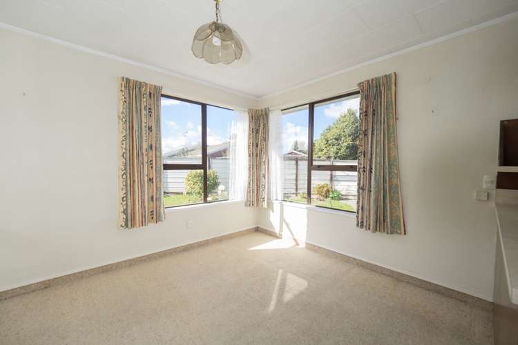 5 Burton Place Allenton_8