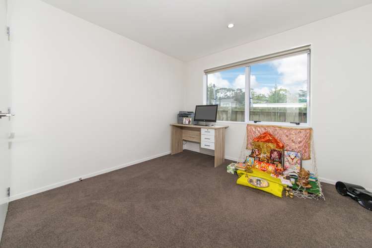 49 Leo Street Glen Eden_15